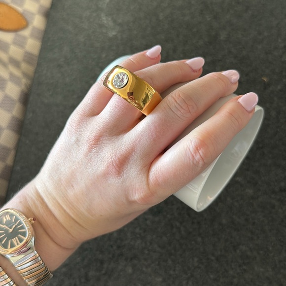 Fred and Friends “Engagement Ring” Coffee Cup - Picture 8 of 10